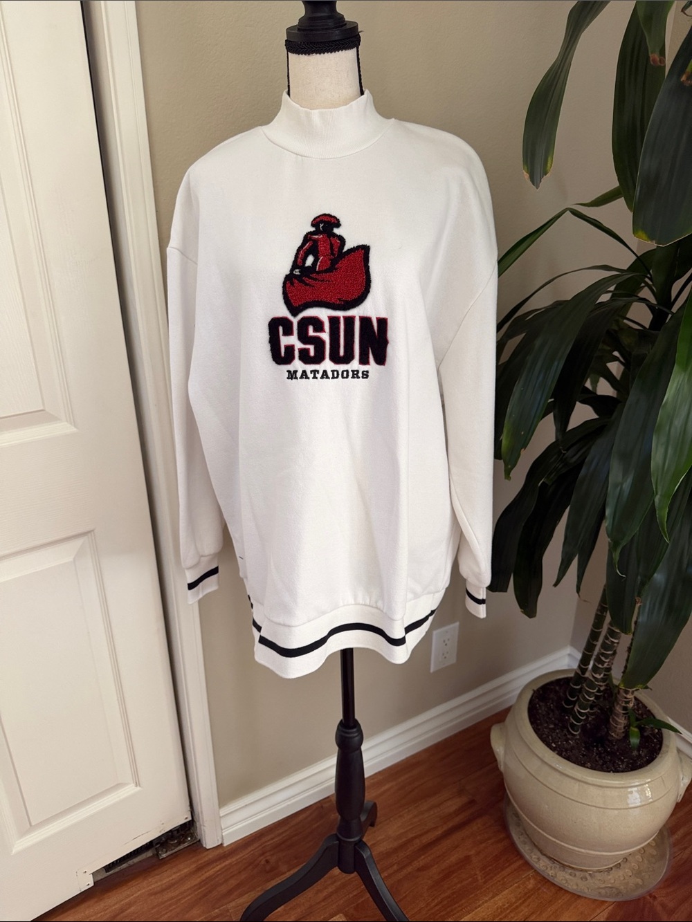 CSUN Matadors White Pullover Sweatshirt with Red Logo